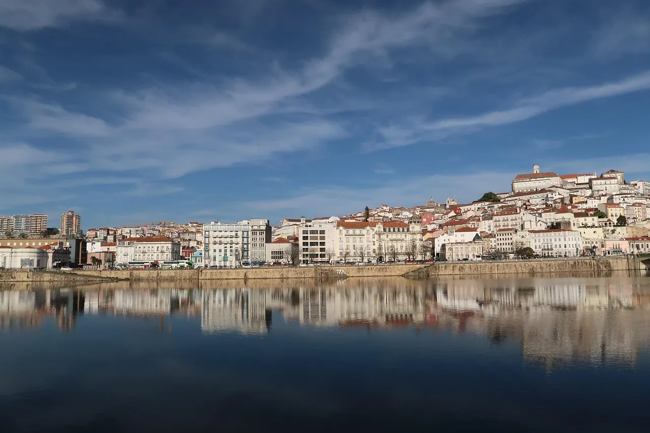 Coimbra climbing up its hill above the Mondego river